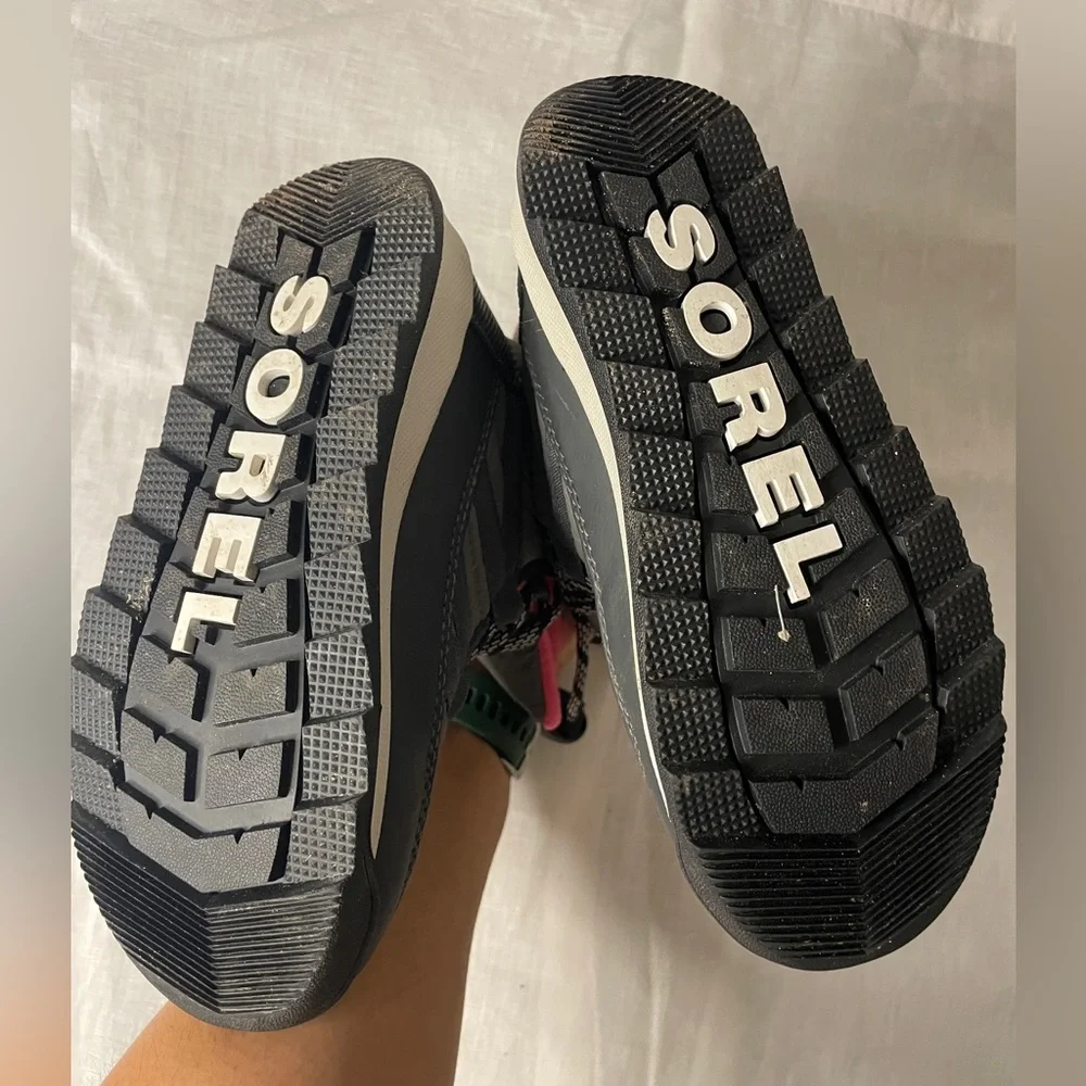 Sorel Girl's Whitney II Waterproof Insulated Winter Outdoor Snow Boots